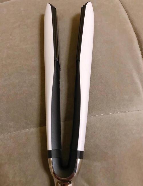 ghd铂金版直发器 美发界的“神器”还是营销神话？